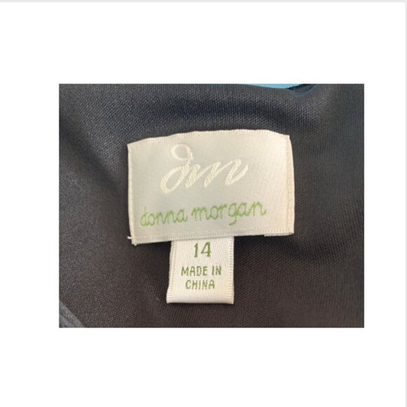 NWT DONNA MORGAN Women's Black V-Neck Lace Inset Velvet Cocktail Dress Sz 14 - Picture 8 of 9